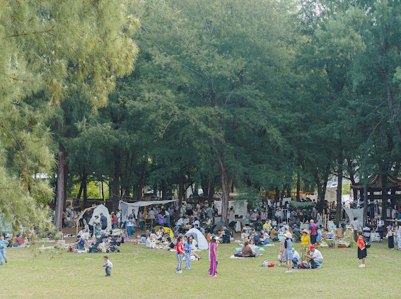 幸福優木-木作設計館-Yomu Design-優木-優木設計-灰熊綠展-10週年-寧靜海-台南木作-木作體驗-親子DIY-外出教學-質感木工-美感教育-魟魚-鯨魚-海洋系-花園鰻-苗栗通霄-通霄海水浴場-七田皿-小皿-木工教學-木作訂製-木偶-木雕-兒童木作--創作者