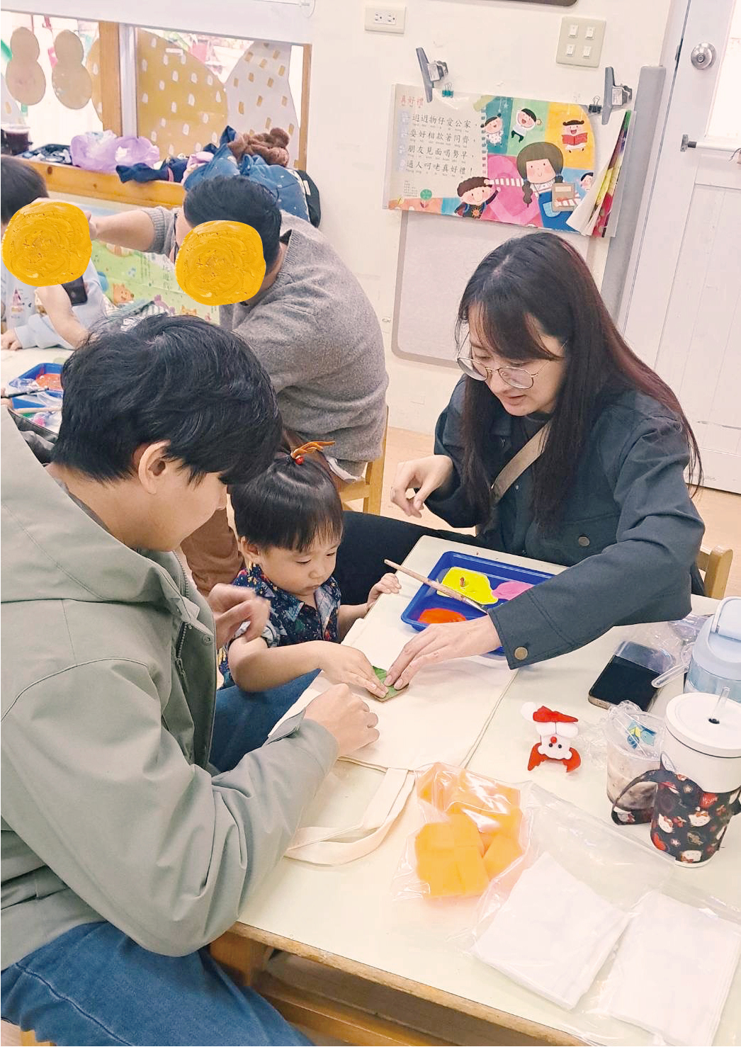 幸福優木-親職講座-藝術創作-兒童藝術-美感-葉子拓印--兒童繪畫發展-新化維妮幼兒園-維妮幼兒園-優木老師-親子DIY-台南新化-聖誕活動-台南活動