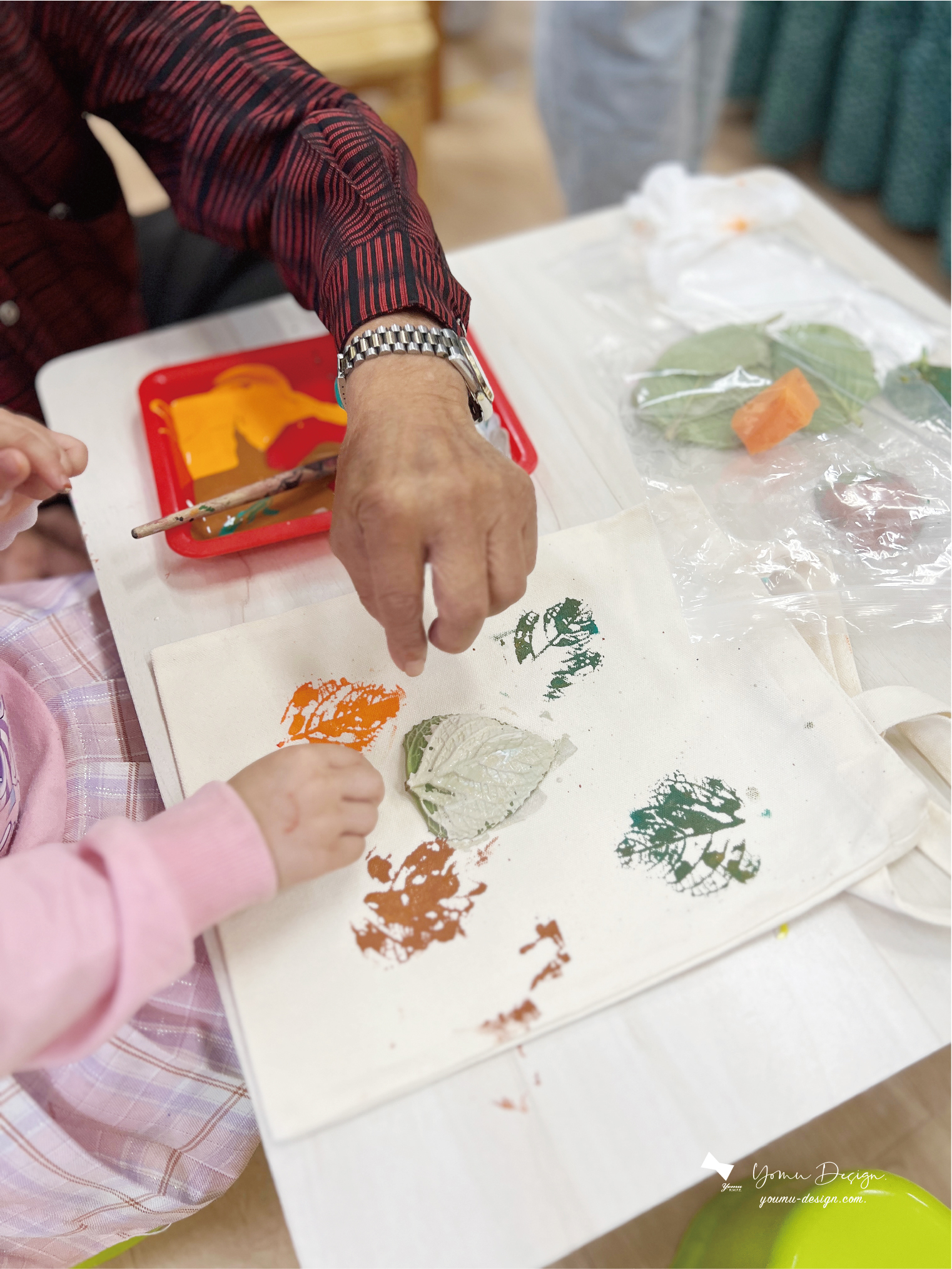 幸福優木-親職講座-藝術創作-兒童藝術-美感-葉子拓印--兒童繪畫發展-新化維妮幼兒園-維妮幼兒園-優木老師-親子DIY-台南新化-聖誕活動-台南活動