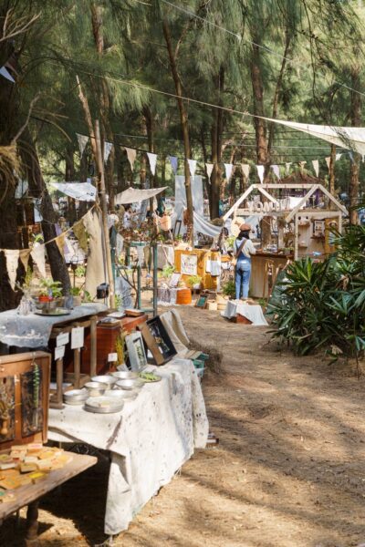 幸福優木-木作設計館-Yomu Design-優木-優木設計-灰熊綠展-10週年-寧靜海-台南木作-木作體驗-親子DIY-外出教學-質感木工-美感教育-魟魚-鯨魚-海洋系-花園鰻-苗栗通霄-通霄海水浴場-七田皿-小皿-木工教學-木作訂製-木偶-木雕-兒童木作--創作者