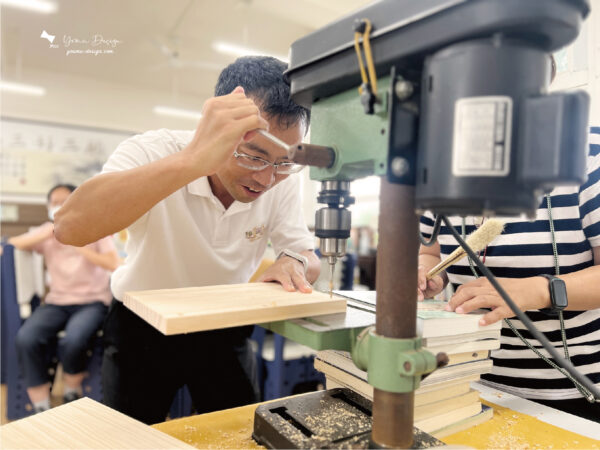 幸福優木-木作設計館-Yomu Design-優木設計-優木老師-木作體驗-木作課程-手作課程-DIY-台南木作-小木櫃-小書架-08
