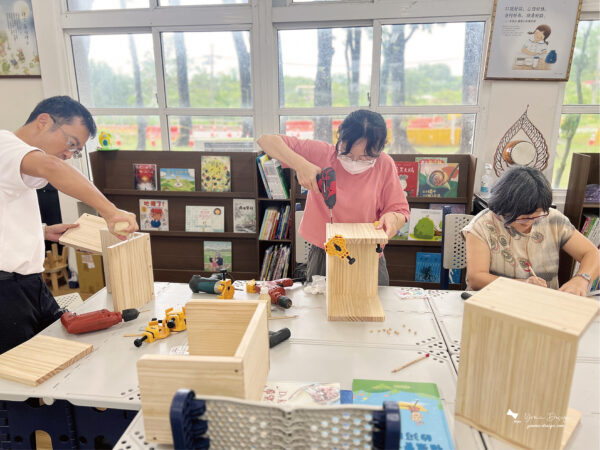 幸福優木-木作設計館-Yomu Design-優木設計-優木老師-木作體驗-木作課程-手作課程-DIY-台南木作-小木櫃-小書架-21