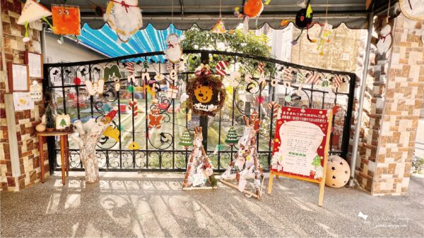 幸福優木-親職講座-藝術創作-兒童藝術-美感-葉子拓印--兒童繪畫發展-新化維妮幼兒園-維妮幼兒園-優木老師-親子DIY-台南新化-聖誕活動-台南活動