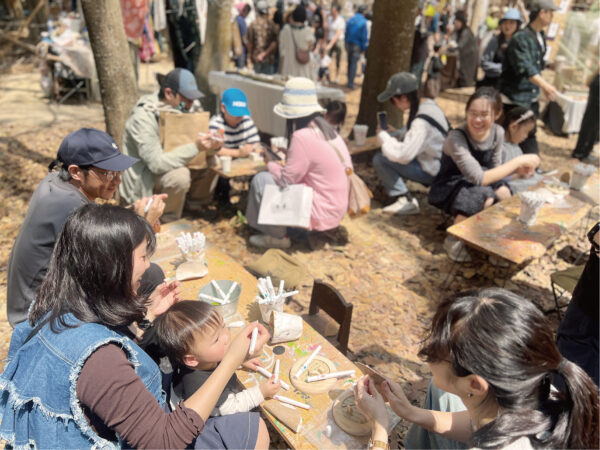 幸福優木-木作設計館-Yomu Design-優木-優木設計-灰熊綠展-10週年-寧靜海-台南木作-木作體驗-親子DIY-外出教學-質感木工-美感教育-魟魚-鯨魚-海洋系-花園鰻-苗栗通霄-通霄海水浴場-七田皿-小皿-木工教學-木作訂製-木偶-木雕-兒童木作--創作者-台南左鎮-化石森林-線香座-木質線香座-