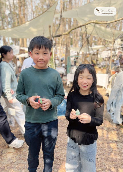 幸福優木-木作設計館-Yomu Design-優木-優木設計-灰熊綠展-10週年-寧靜海-台南木作-木作體驗-親子DIY-外出教學-質感木工-美感教育-魟魚-鯨魚-海洋系-花園鰻-苗栗通霄-通霄海水浴場-七田皿-小皿-木工教學-木作訂製-木偶-木雕-兒童木作--創作者-台南左鎮-化石森林-線香座-木質線香座-