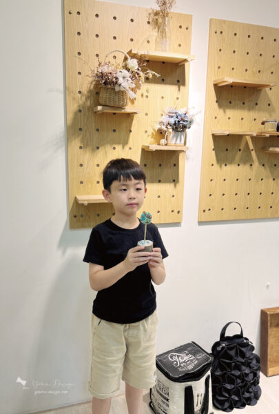 幸福優木-木作設計館-Yomu Design-優木設計-優木老師-優木-台南木工-台南木作-台南手作-手作DIY-手作體驗-體驗課程-合作邀約-外出教學-夏令營活動-暑期活動-寒假活動-兒童木作-藝術創作-客製訂製-木工訂製-小鳥彩繪-木柄湯匙-木頭鑰匙圈-木作教學-台南旅遊-台南新化-旅遊景點-